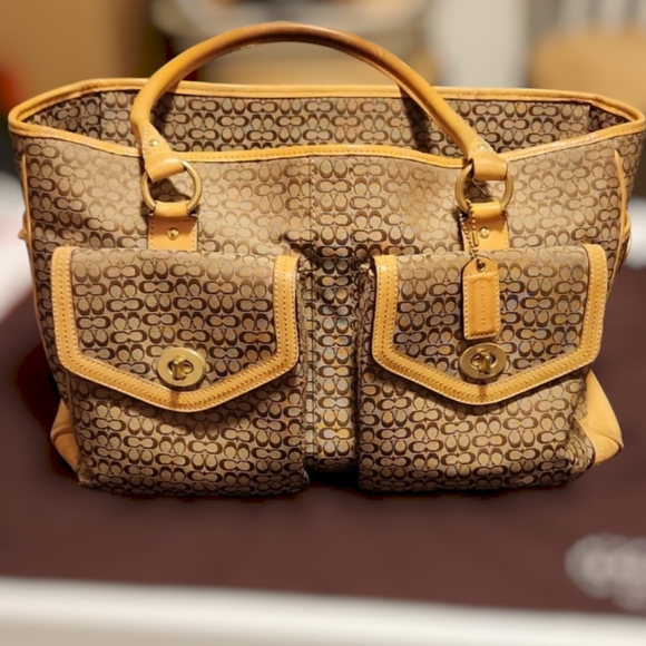 Coach Brown and Tan Large Signature Laptop bag (NEEDS  MINOR HANDLE REPAIR) - Picture 1 of 16